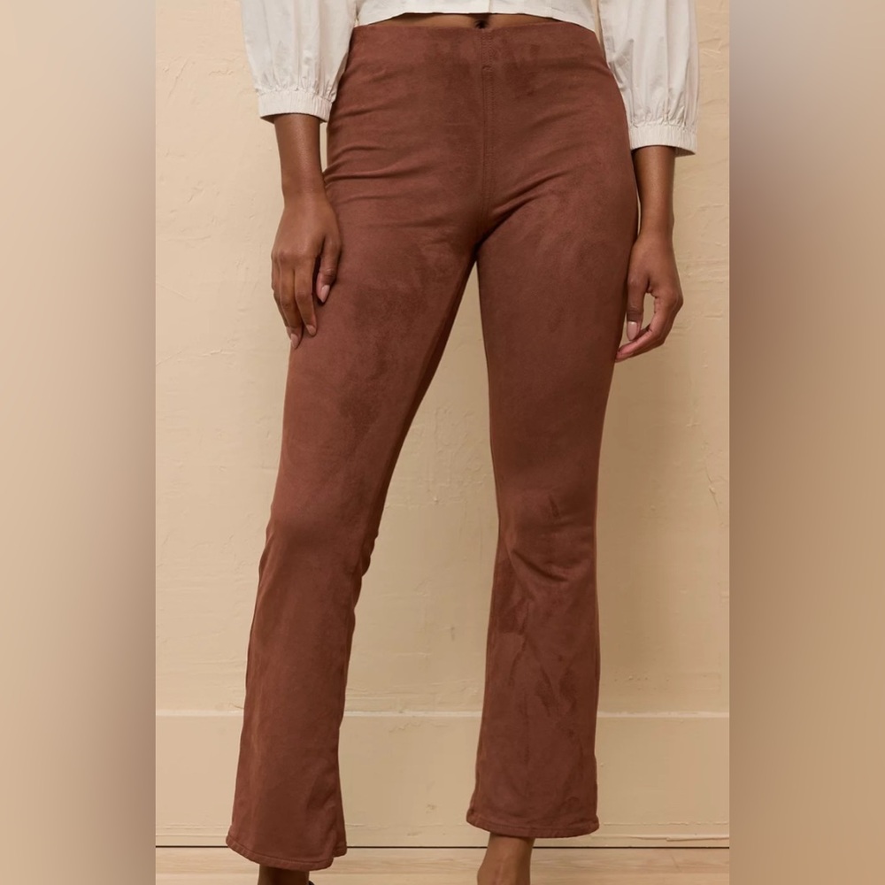 #2059 - AE It Knit Suede Pull-On High-Waisted Kick Boot Pant, Medium Brown